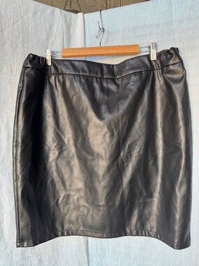 plus-size black faux leather mini skirt brand Hanna Nikole
